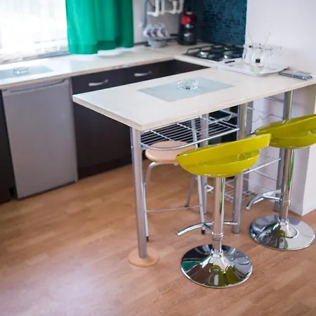 Apartel Fllores Appartement *