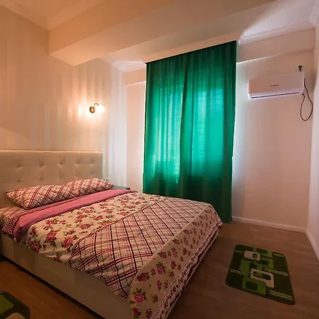 Apartel Fllores Năvodari