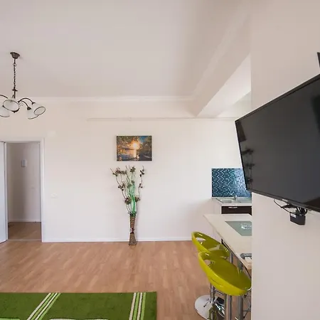 דירה Apartel Fllores Năvodari