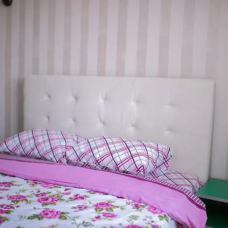 Apartel Fllores Năvodari